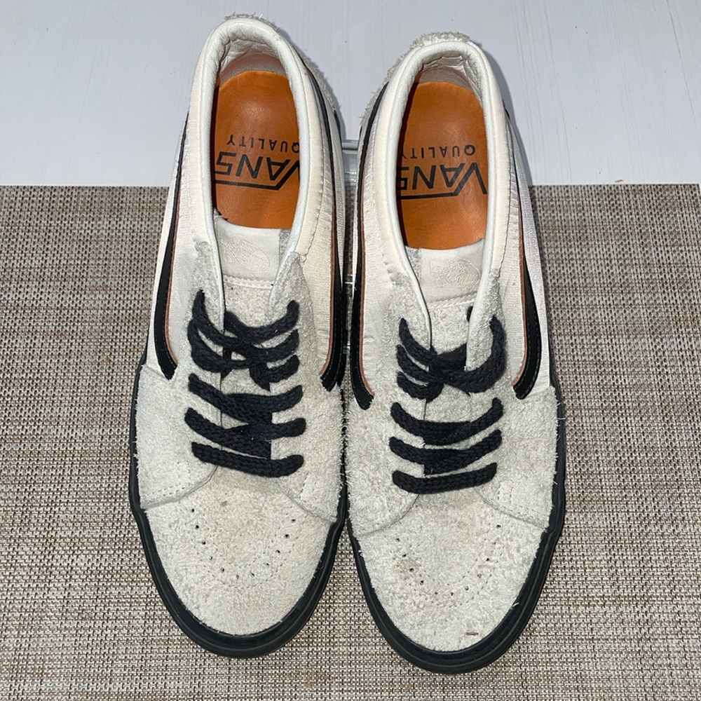 Vans Sk8-Mid in nylon and suede. Men's 9.5. Like new condition. Skate to create! - Picture 3 of 16